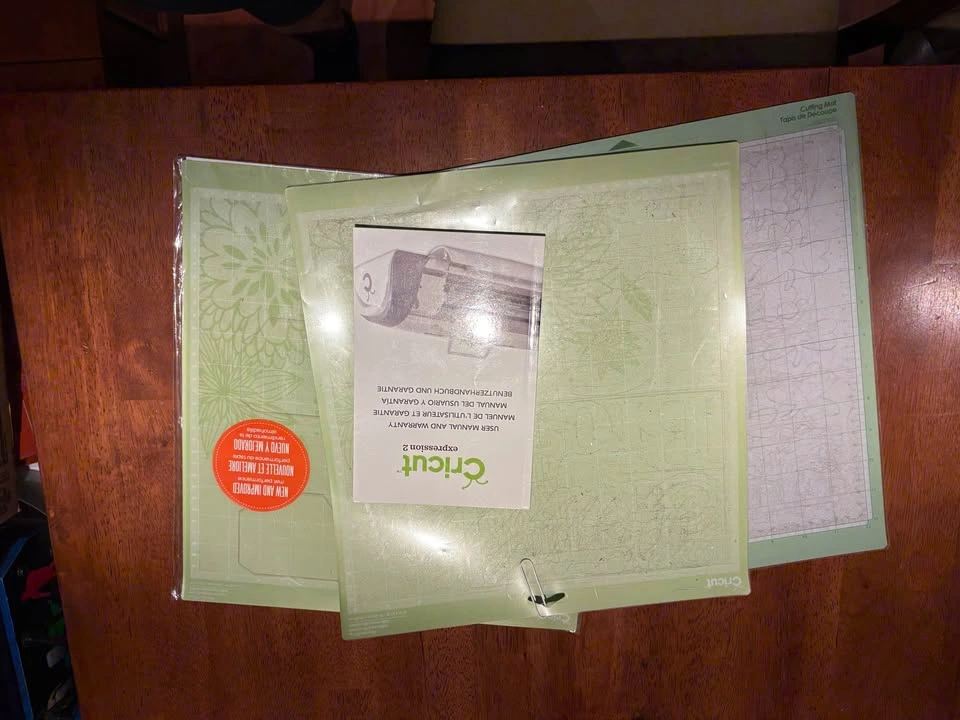 Cricut Expression 2 Mega Bundle Machine with 10 Cartridges - photo 5