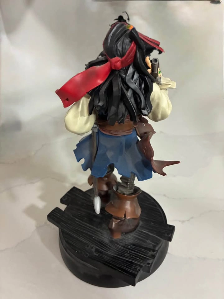 Pirates of the Caribbean Animated Captain Jack Sparrow Maquette - photo 2