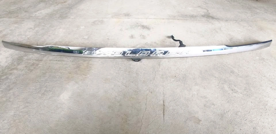 Ford Explorer Tailgate Trim Molding W/ Camera | Genuine OEM - photo 2