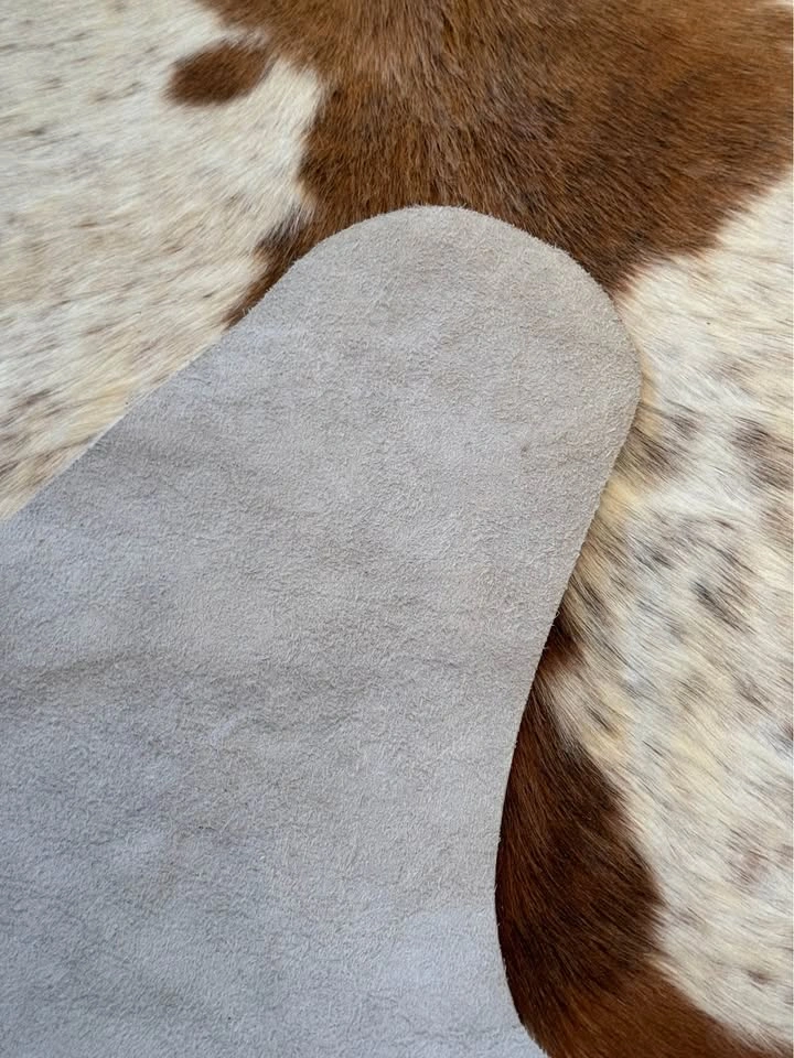 Brown and White Speckled Cowhide Rug - photo 5