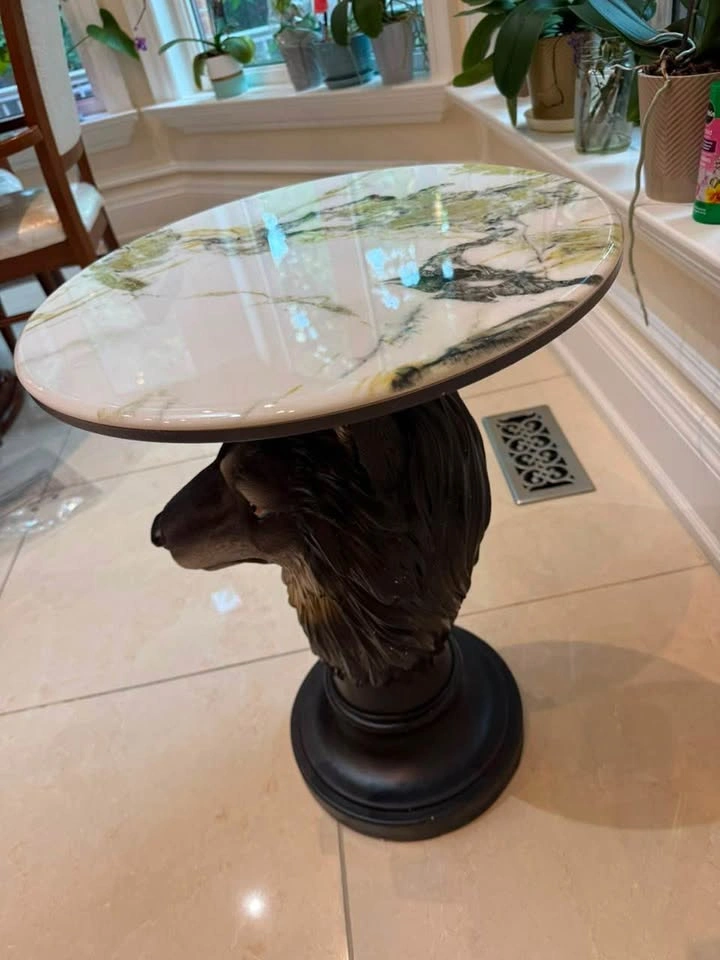 Wolf Head Pedestal Side Table with Marble Top - photo 3