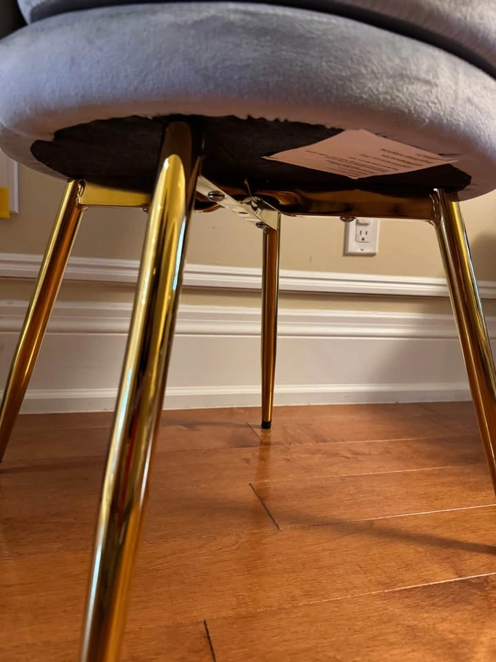 Pair of Grey Velvet Scalloped Shell Chairs with Gold Legs - photo 5