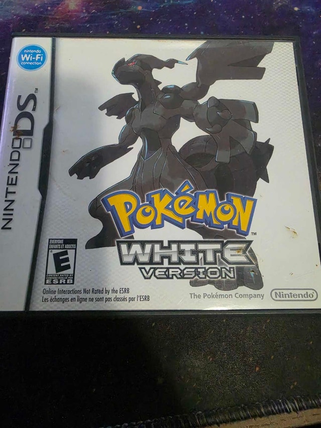 Nintendo Pokemon White Version Case and Manual
