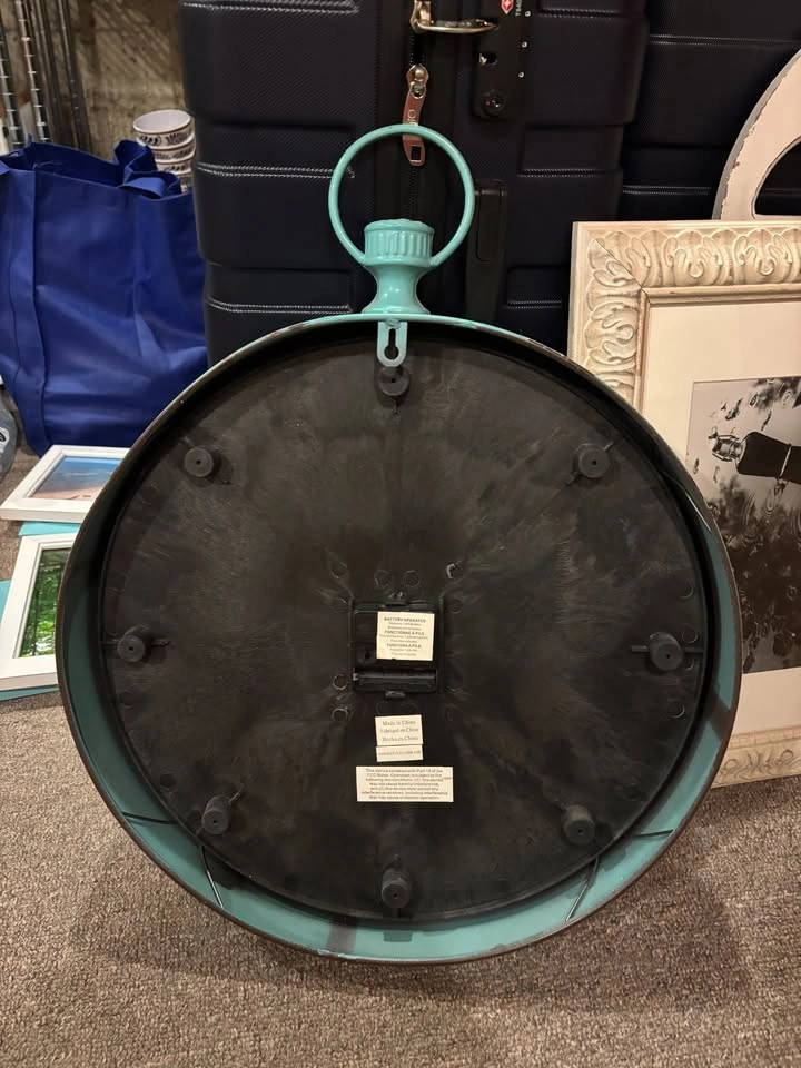 Antique Style Teal Mirror and Wall Clock - photo 2
