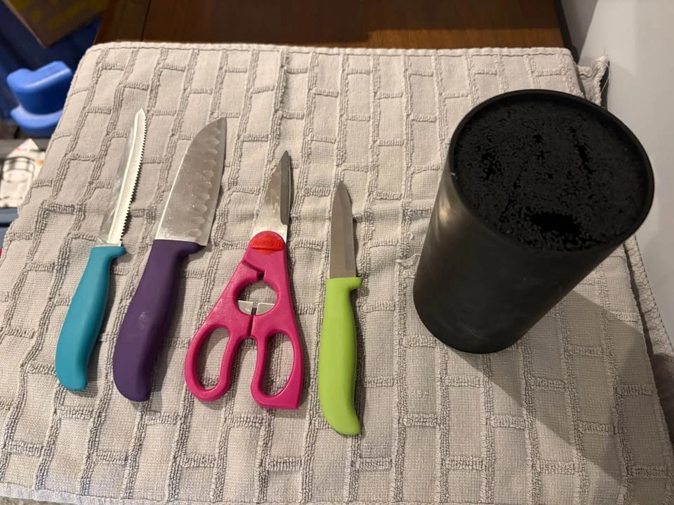 Knife Block with 3 knives and scissors - photo 2