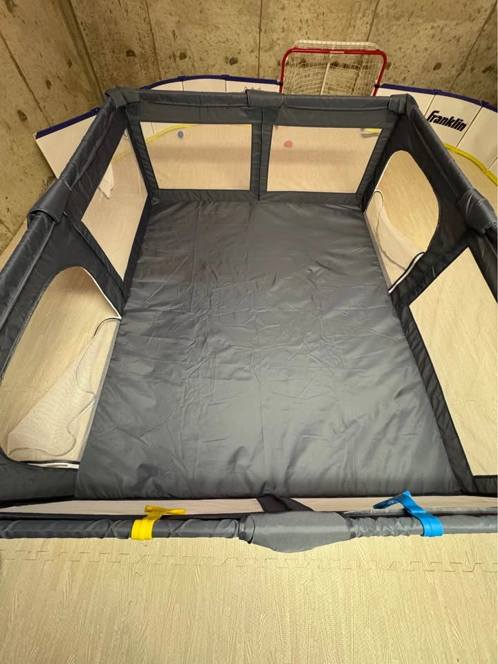 Large Baby Playpen with Mesh Sides - photo 3