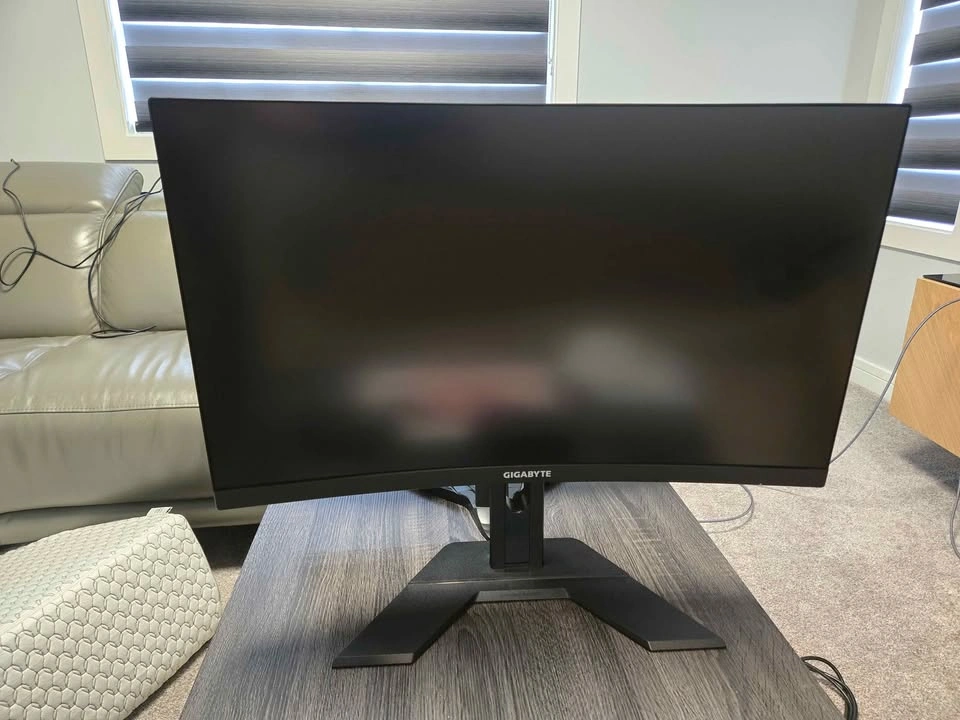 GIGABYTE G27QC A 27" CURVED GAMING MONITOR - photo 3