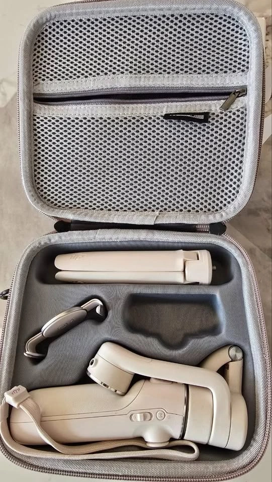 DJI Osmo Mobile 5 (OM5) Gimbal | Tripod, Case & Original Box - photo 4
