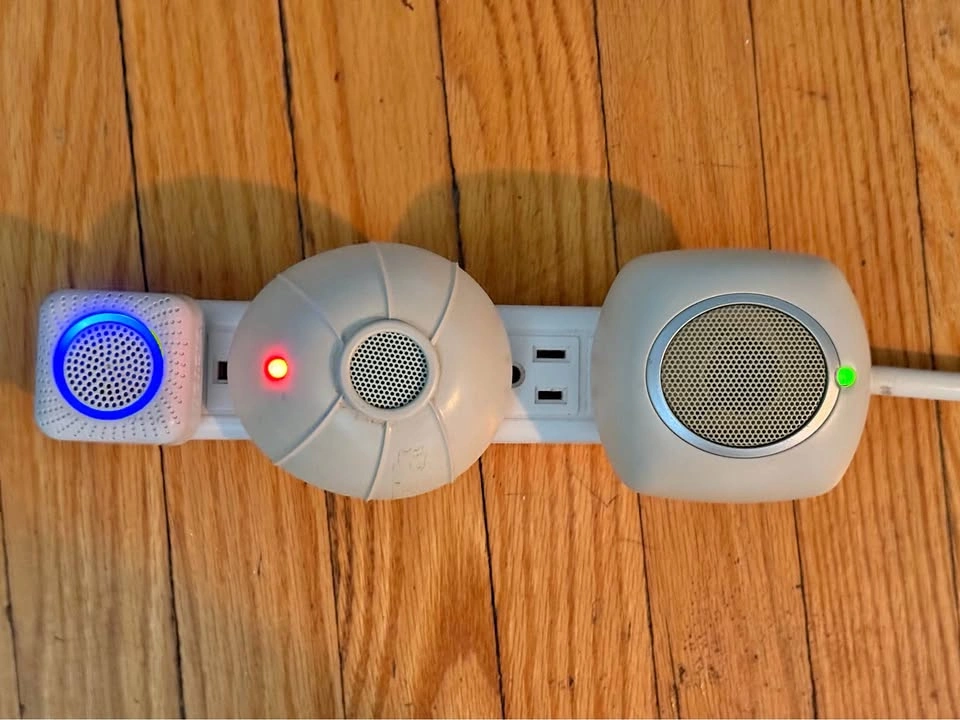 Ultrasonic Pest Chaser Repeller Victor