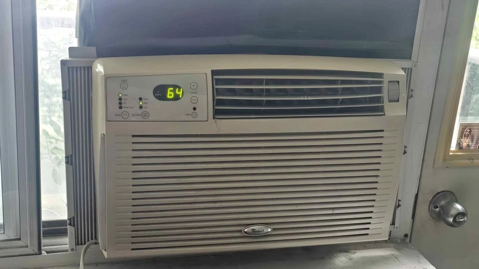 Whirlpool Air Conditioner (Window-type)