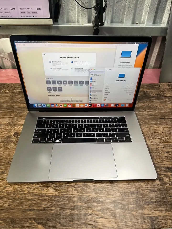 Core i9 MacBook Pro - 16GB RAM, 500GB SSD - Charger image indicator(2)