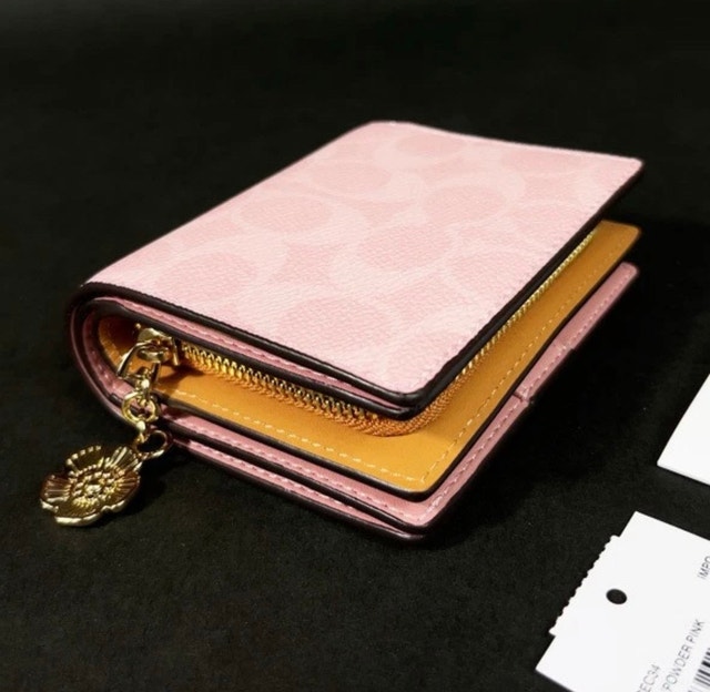 Brand New Coach Wallet in Powder Pink - photo 3