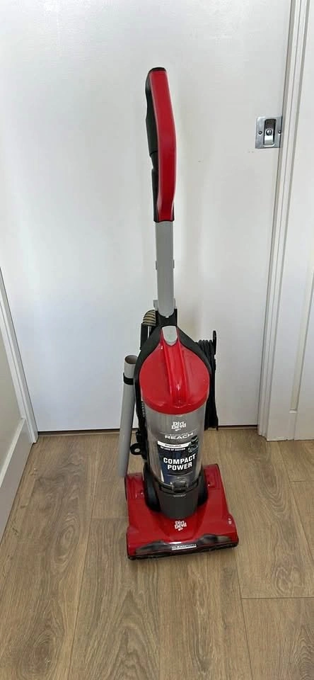 Dirt devil vacuum