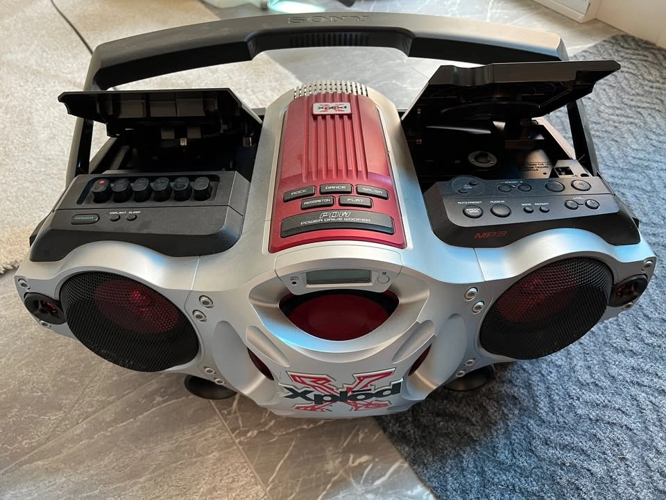 Sony Xplor CFD-G7000CP Boombox - photo 2