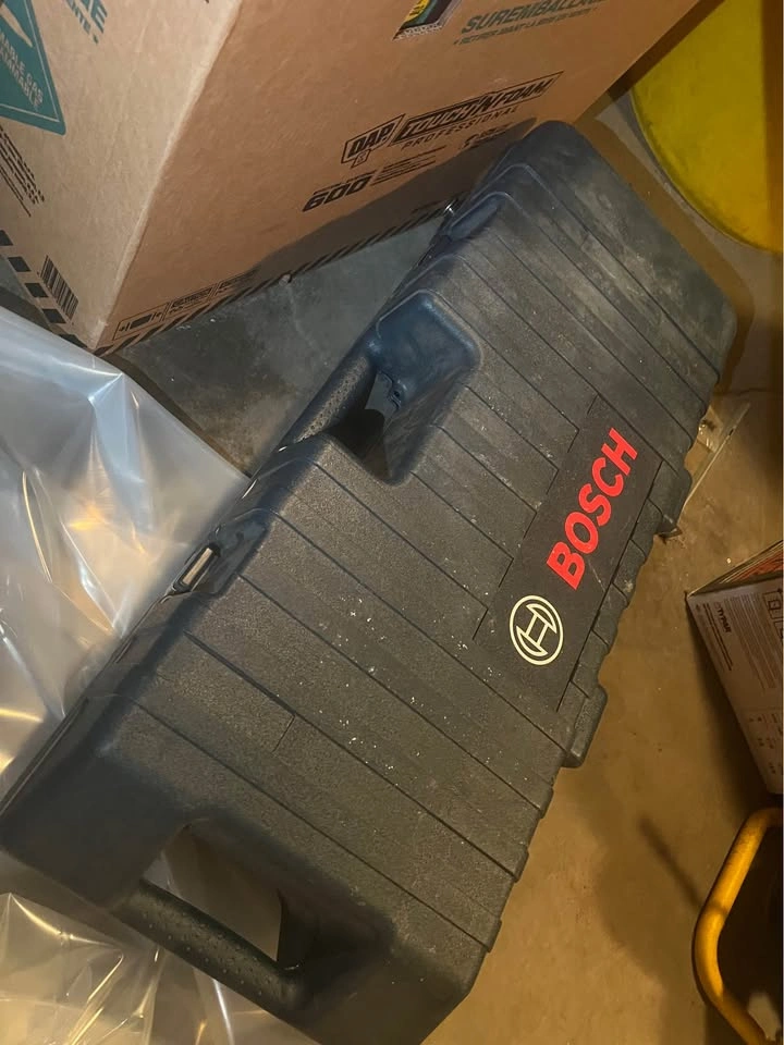 Bosch GSH 16 Professional Demolition Hammer - Brand New in Case - photo 4