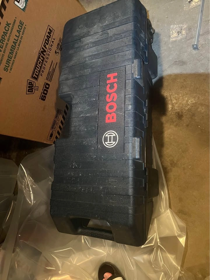 Bosch GSH 16 Professional Demolition Hammer - Brand New in Case - photo 5