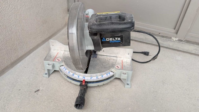 Delta Miter Saw