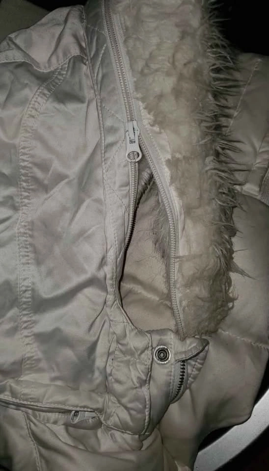 White Puffy Vest - TALULA/ Aritzia - photo 3