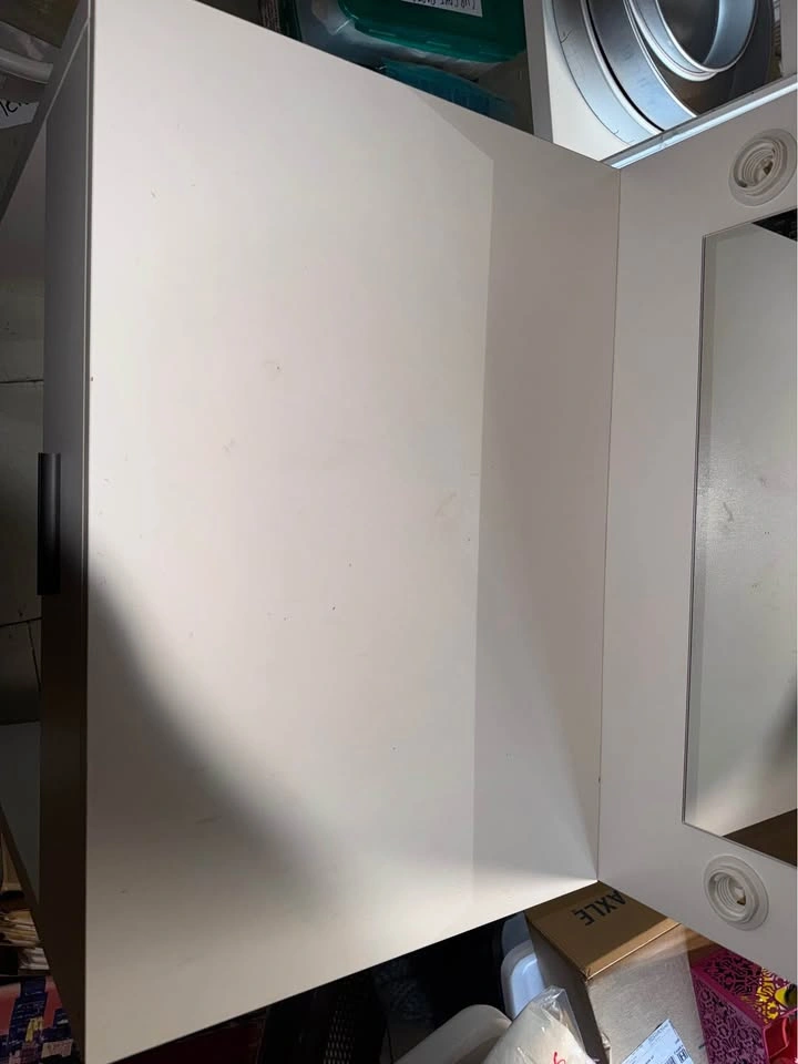 White Vanity with Mirror and Lightbulbs - photo 3