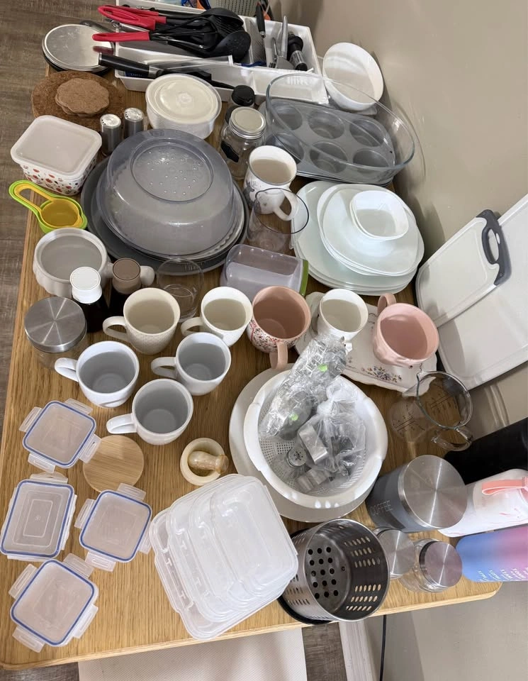 Relocation Sale: Huge Kitchen Bundle - photo 5