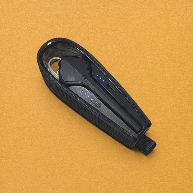 Plantronics Voyager Edge w/ Charging Case - $125 Firm - photo 5