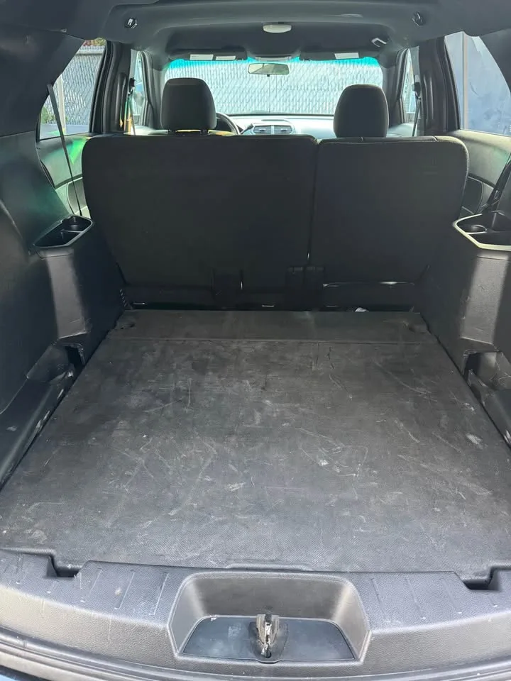 2016 Ford Explorer · Sport Utility 4D image indicator(7)