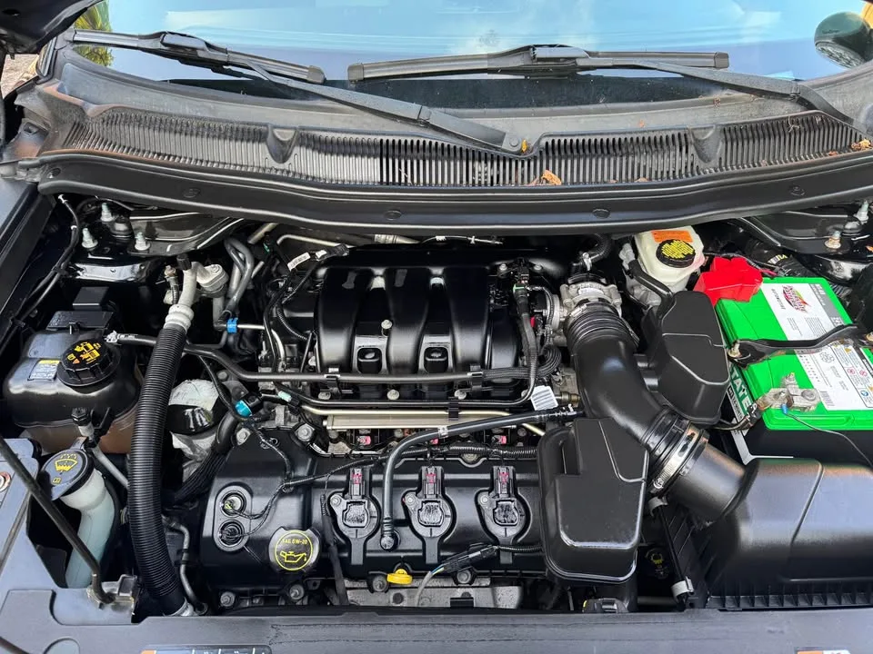 2016 Ford Explorer · Sport Utility 4D image indicator(9)