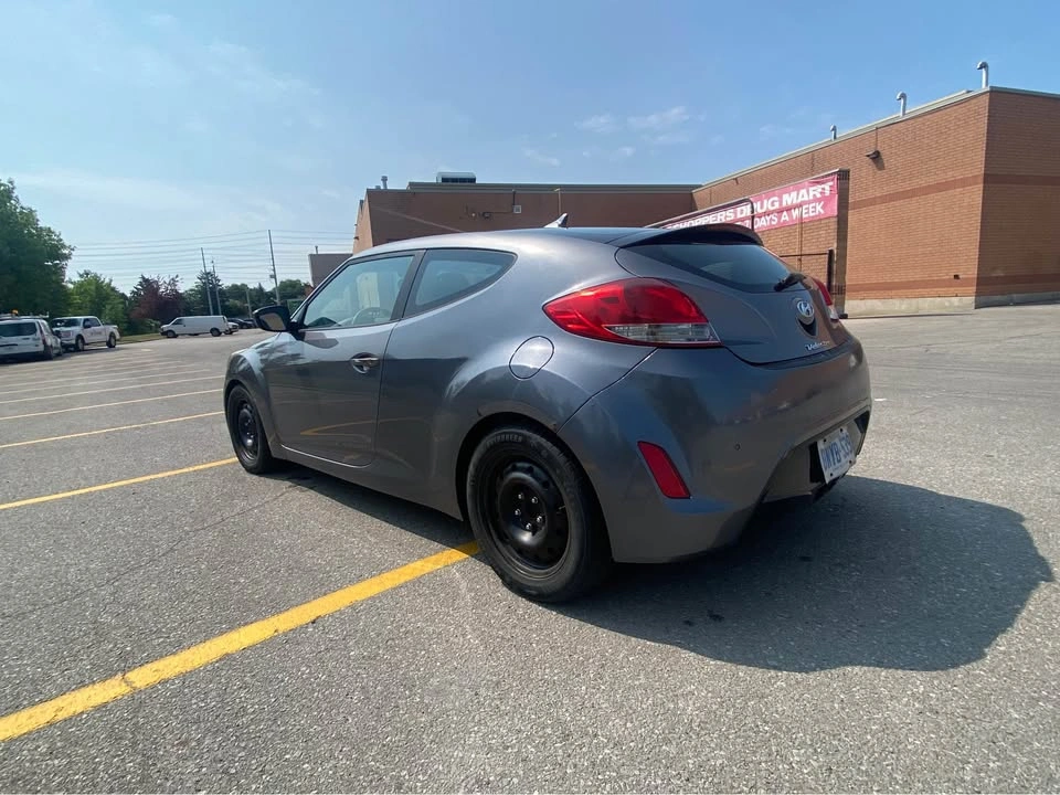 2013 Hyundai Veloster - photo 4