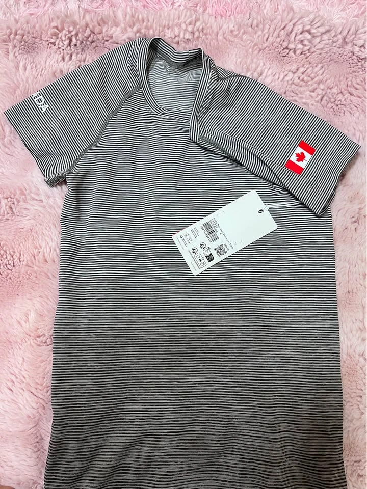 Limited Edition Lululemon Team Canada Swiftly Tech Short Sleeve - photo 3