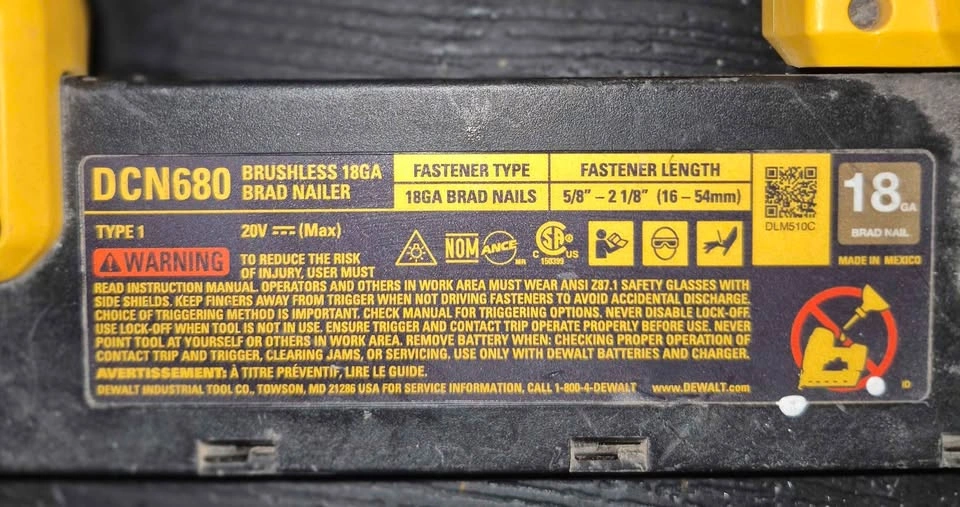 Dewalt 18ga cordless nailgun - photo 2