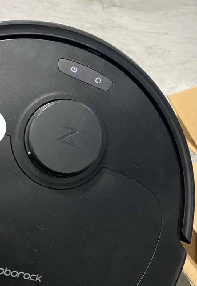 Roborock Q7 L5 Robot Vacuum with auto empty dock - photo 2