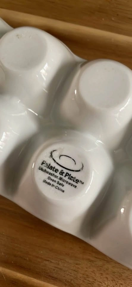 Ceramic egg tray and porcelain milk carton set - photo 3