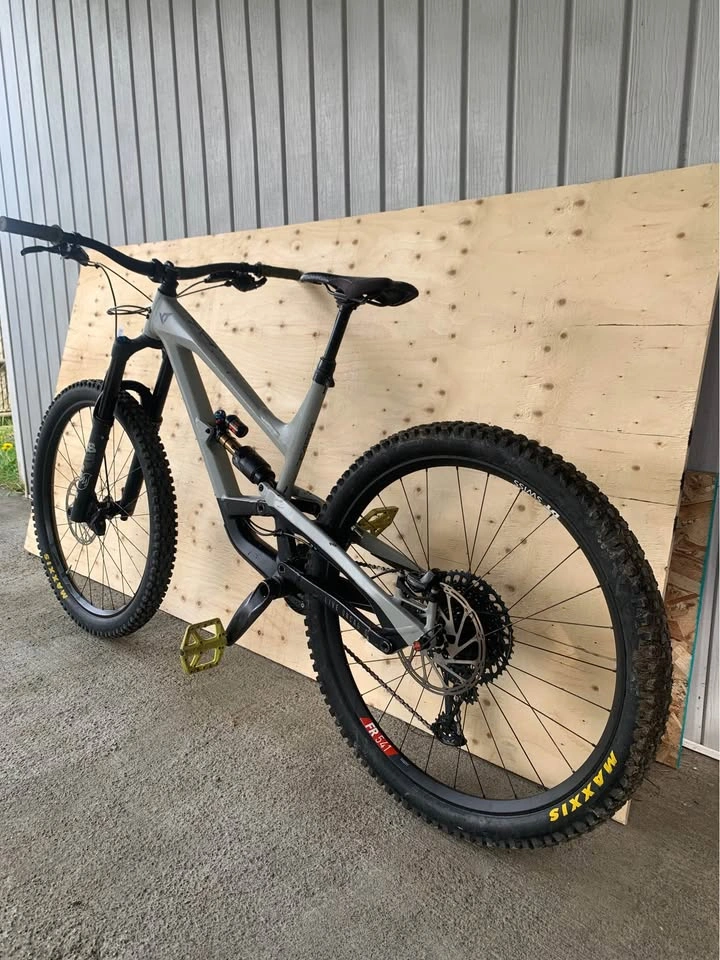 2021 yt capra shred xl - photo 2