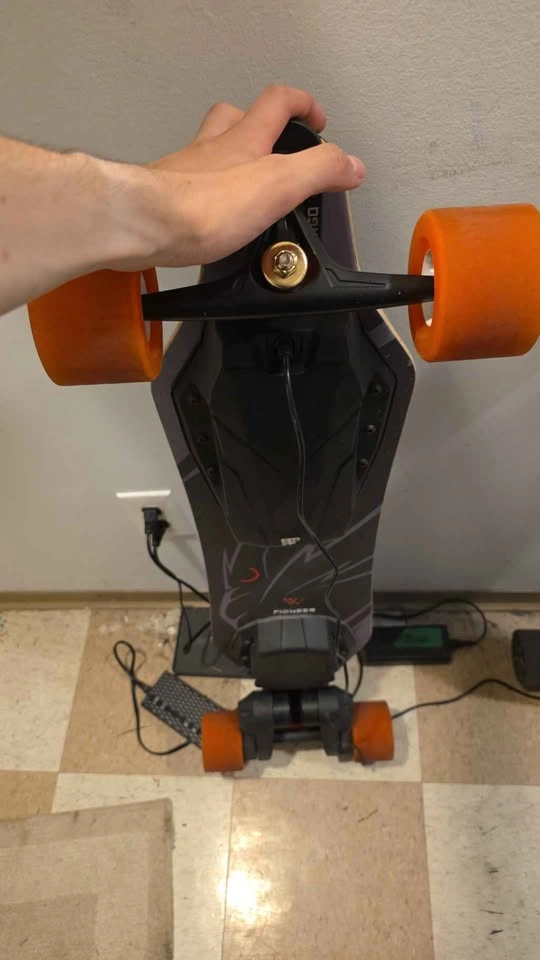 WowGo Pioneer X4 Electric Skateboard - photo 2