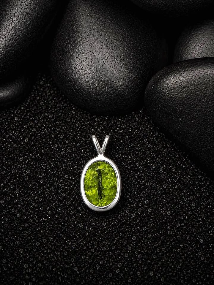 Imperfectly Perfect Pendant Flash Sale