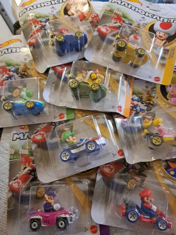 Hot Wheels Mario Kart 8 Diecast Cars Lot New! IMPAIRED PACKS! - photo 2