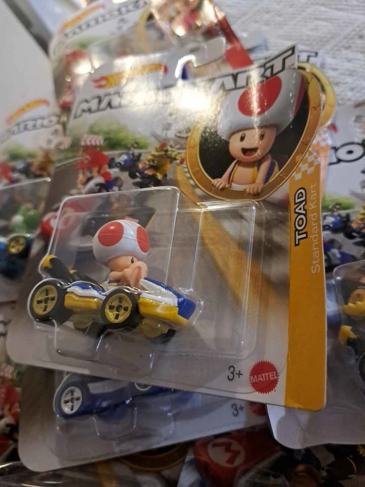 Hot Wheels Mario Kart 8 Diecast Cars Lot New! IMPAIRED PACKS! - photo 3
