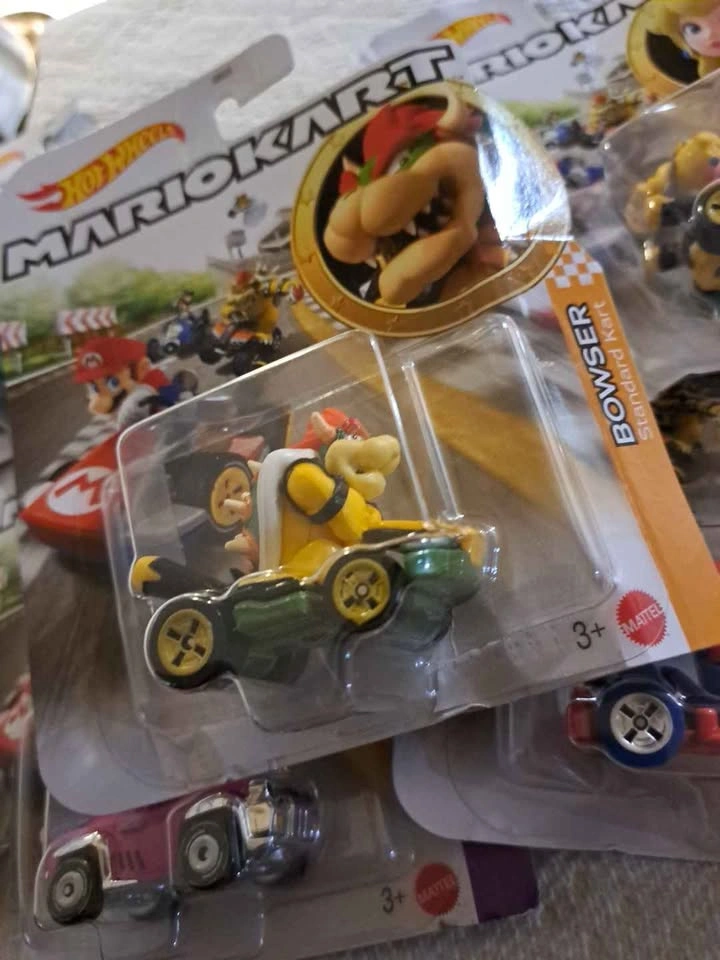 Hot Wheels Mario Kart 8 Diecast Cars Lot New! IMPAIRED PACKS! - photo 5