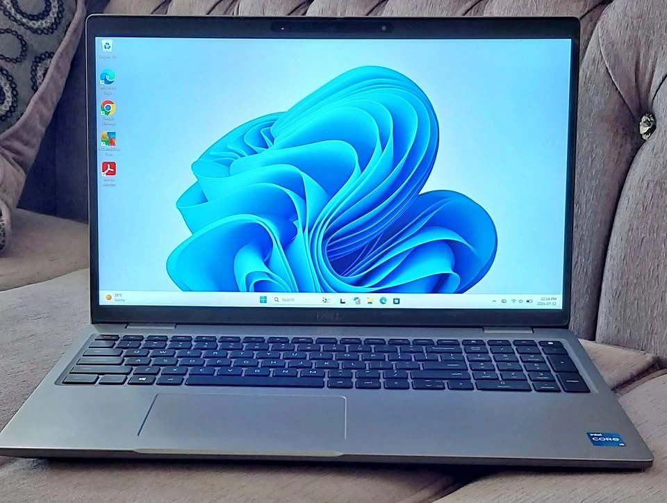 Dell Latitude 5520 i5(11th gen) 16GB 256GB NVMe (1 available)