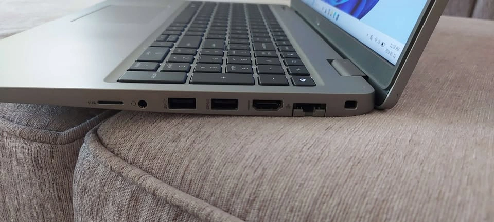 Dell Latitude 5520 i5(11th gen) 16GB 256GB NVMe (1 available) - photo 3