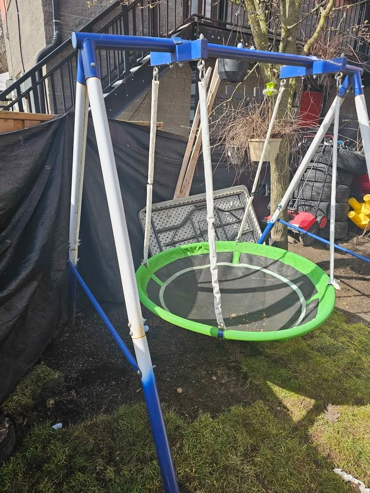 Kids swing - photo 4