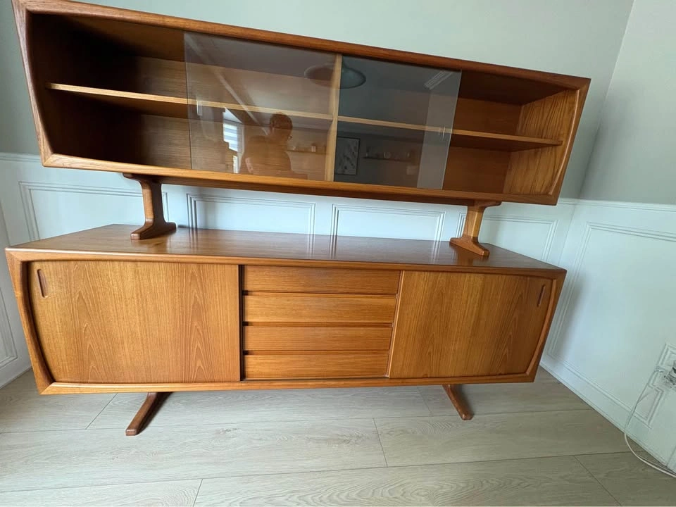 Vintage Danish Modern Teak Dining Set, Hutch and Sideboard - photo 3