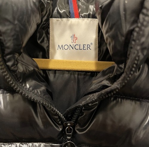 Moncler Women's Bady Slim Short Down Jacket Size 0 - photo 3