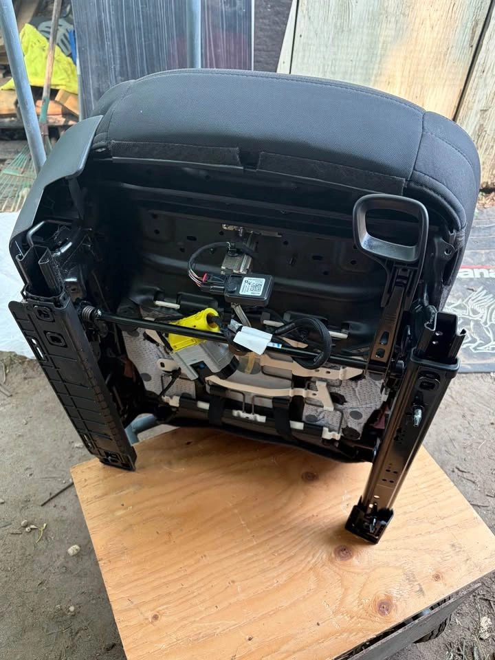 2020 Chevy Silverado cloth passenger manual seat - photo 2