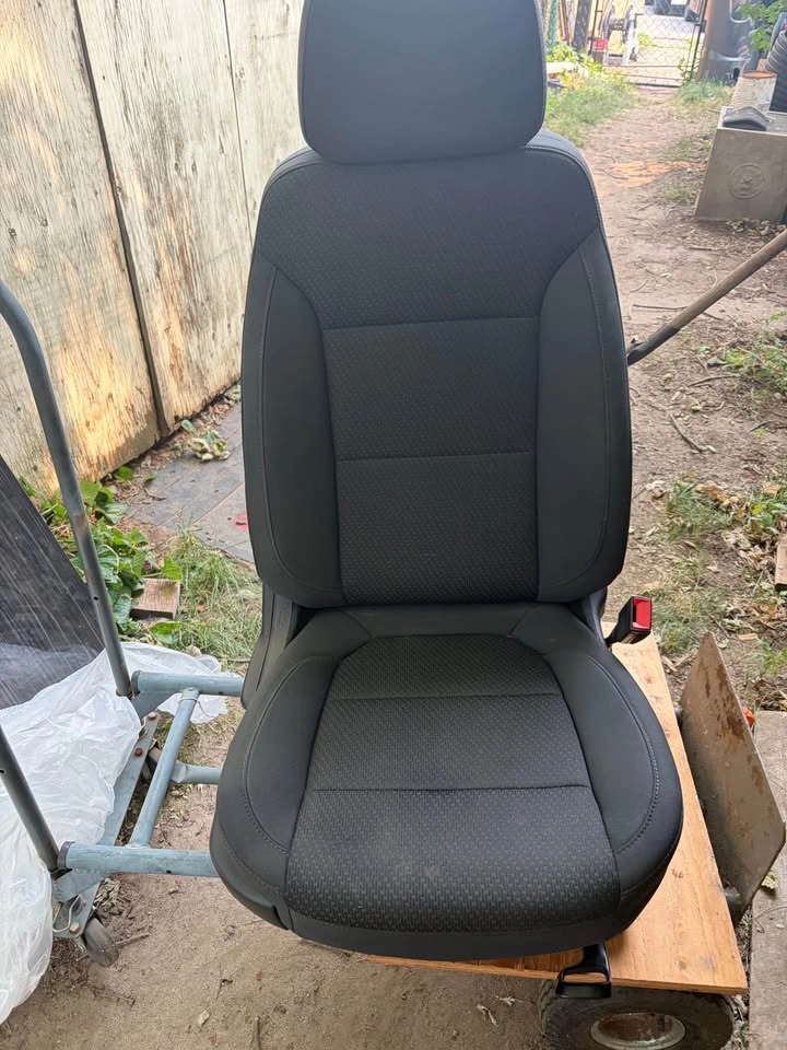 2020 Chevy Silverado cloth passenger manual seat - photo 5