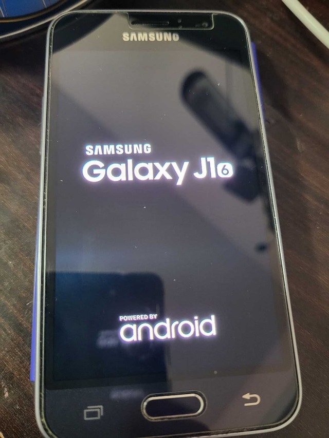 Samsung Galaxy J16 - photo 3