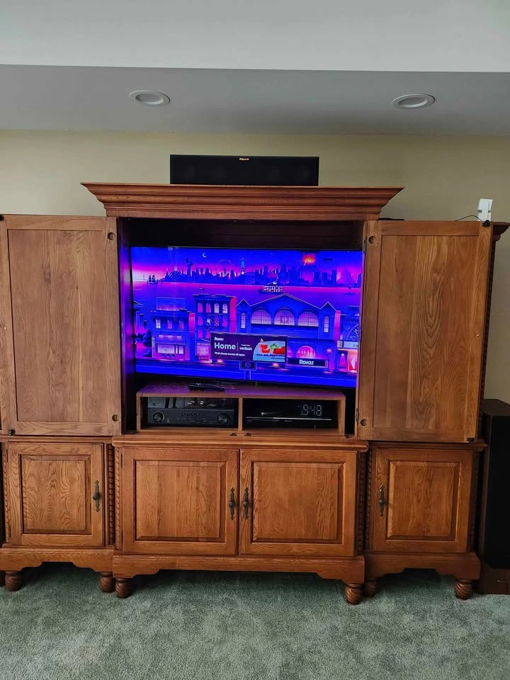 Solid Oak Entertainment Unit - photo 2