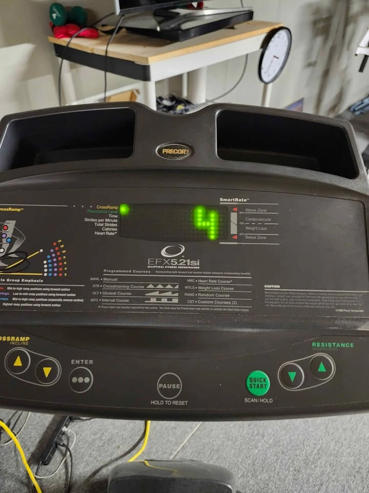 Precor EFX 5.21si Elliptical Fitness Crosstrainer - photo 2