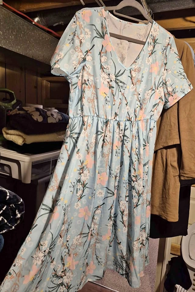 Light Blue Floral Short Sleeve Dress, 1XL