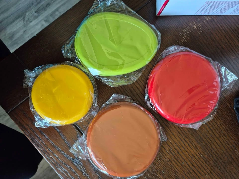 Set of 4 Silicone Stretch Lid Containers - photo 2